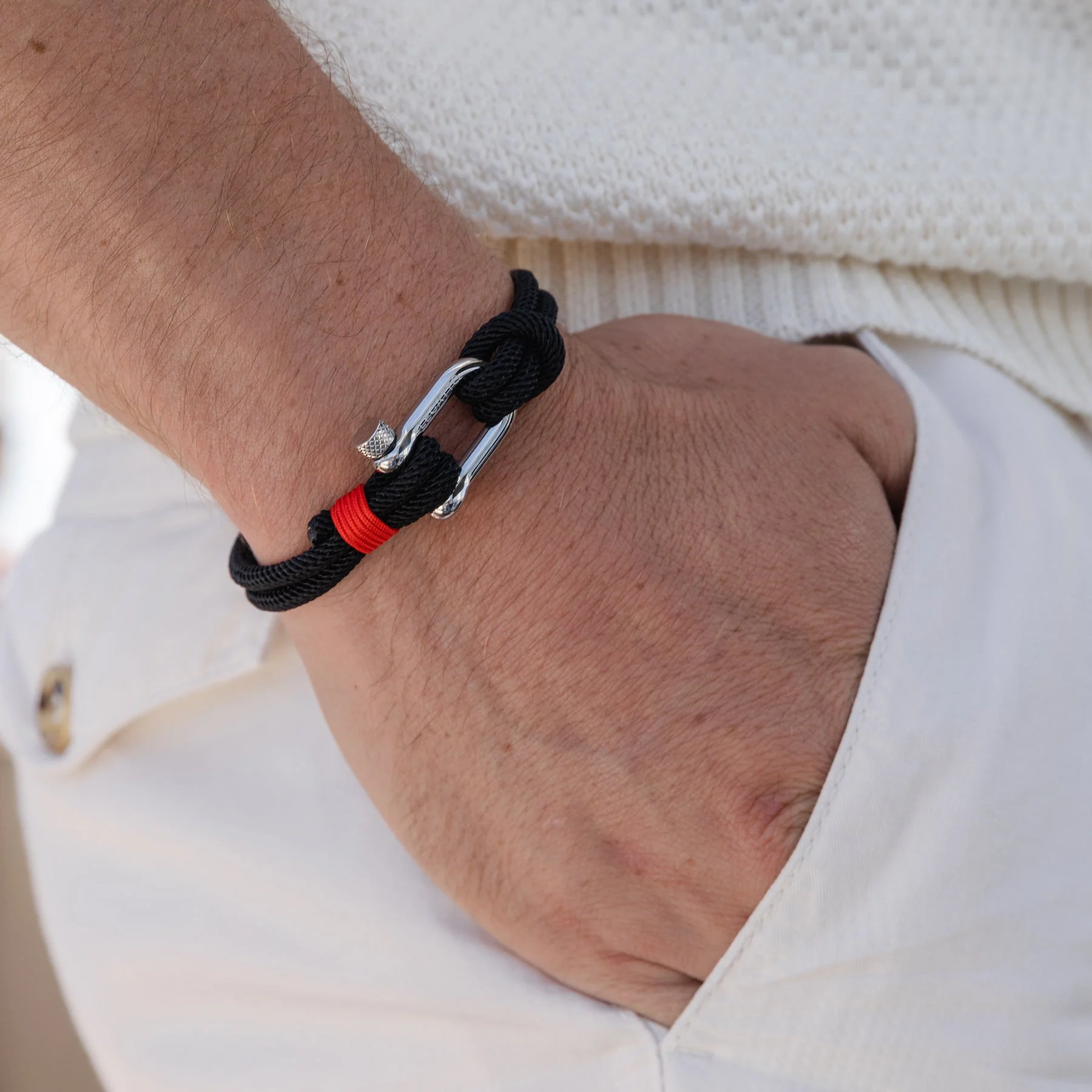 Alchor Black - Image 3