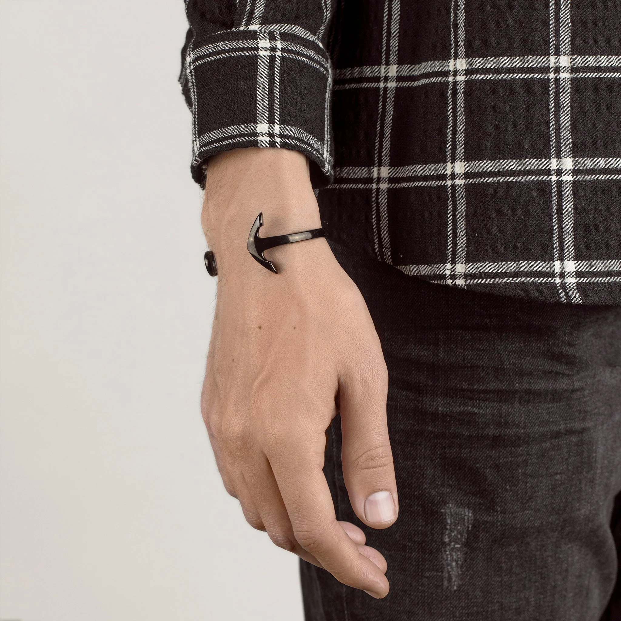 Anchor Black - Image 3