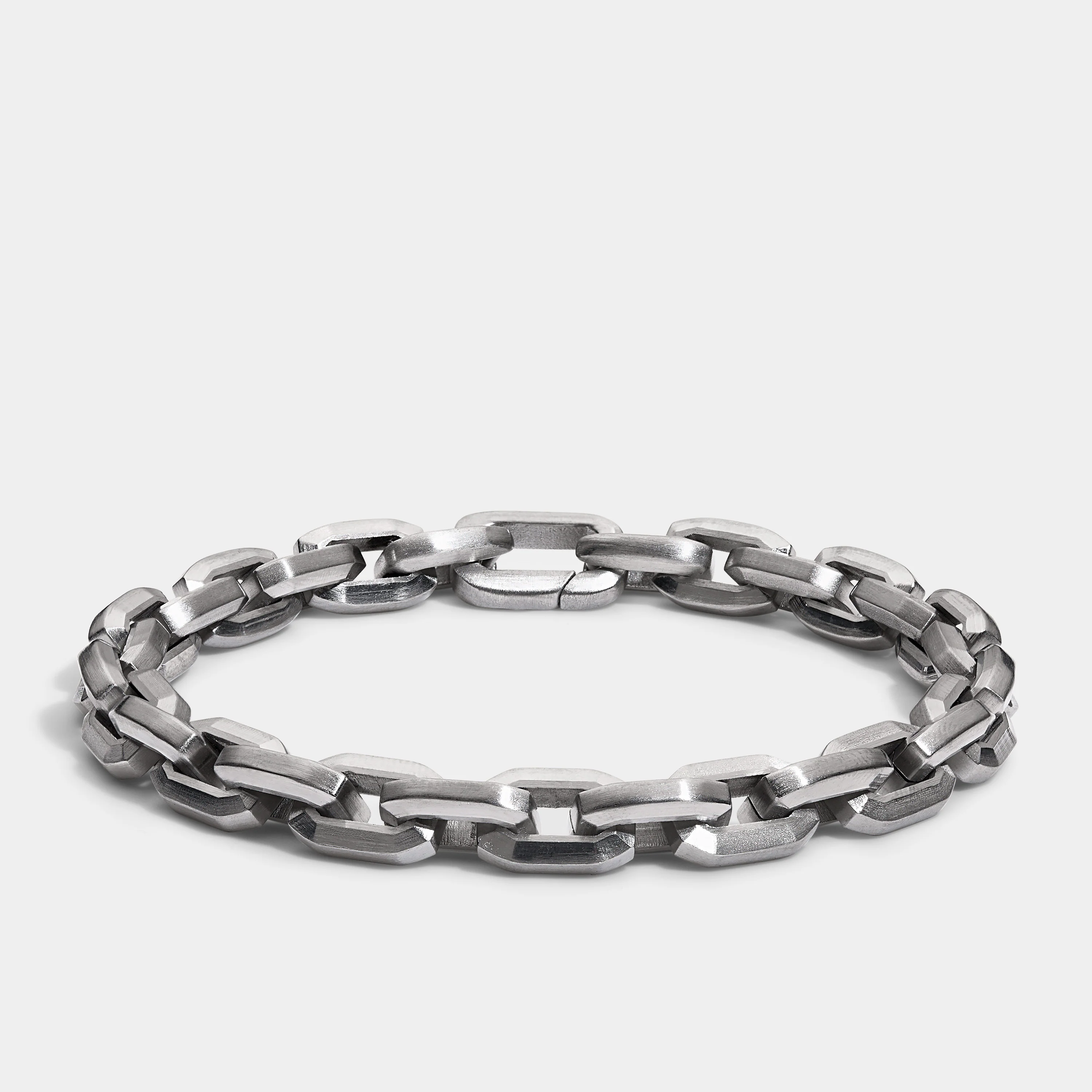 Vega Link Chain Bracelet - Image 3